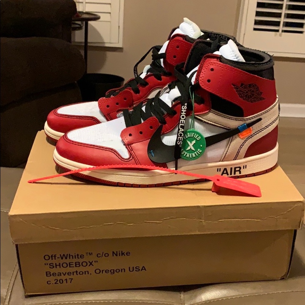 Jordan 1 off white